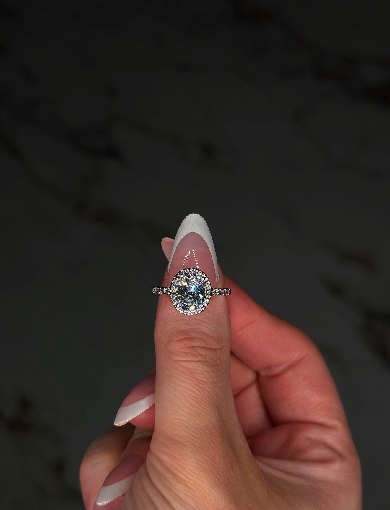 Istanbul - 2.8 Carat Oval