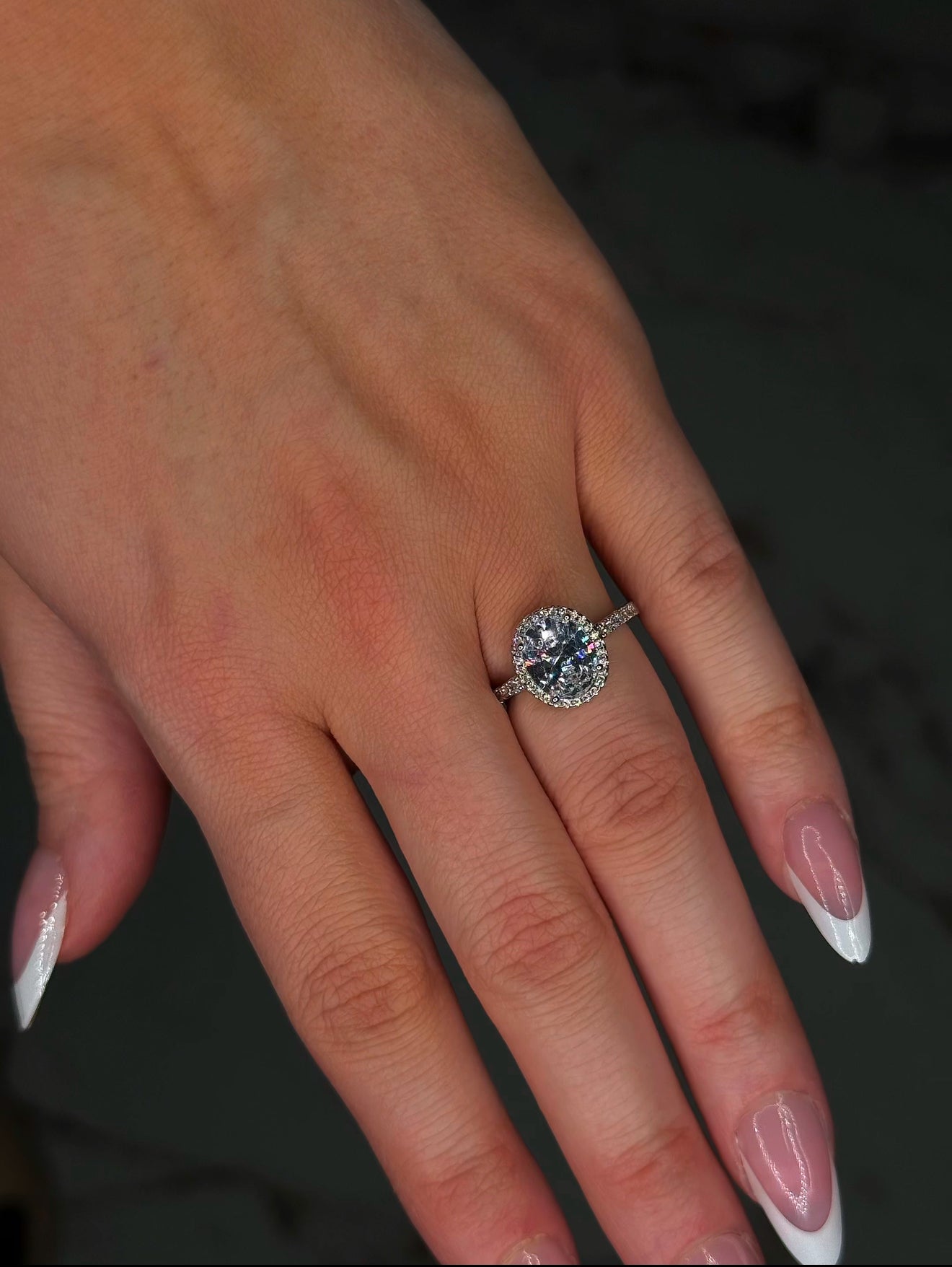 Istanbul - 2.8 Carat Oval