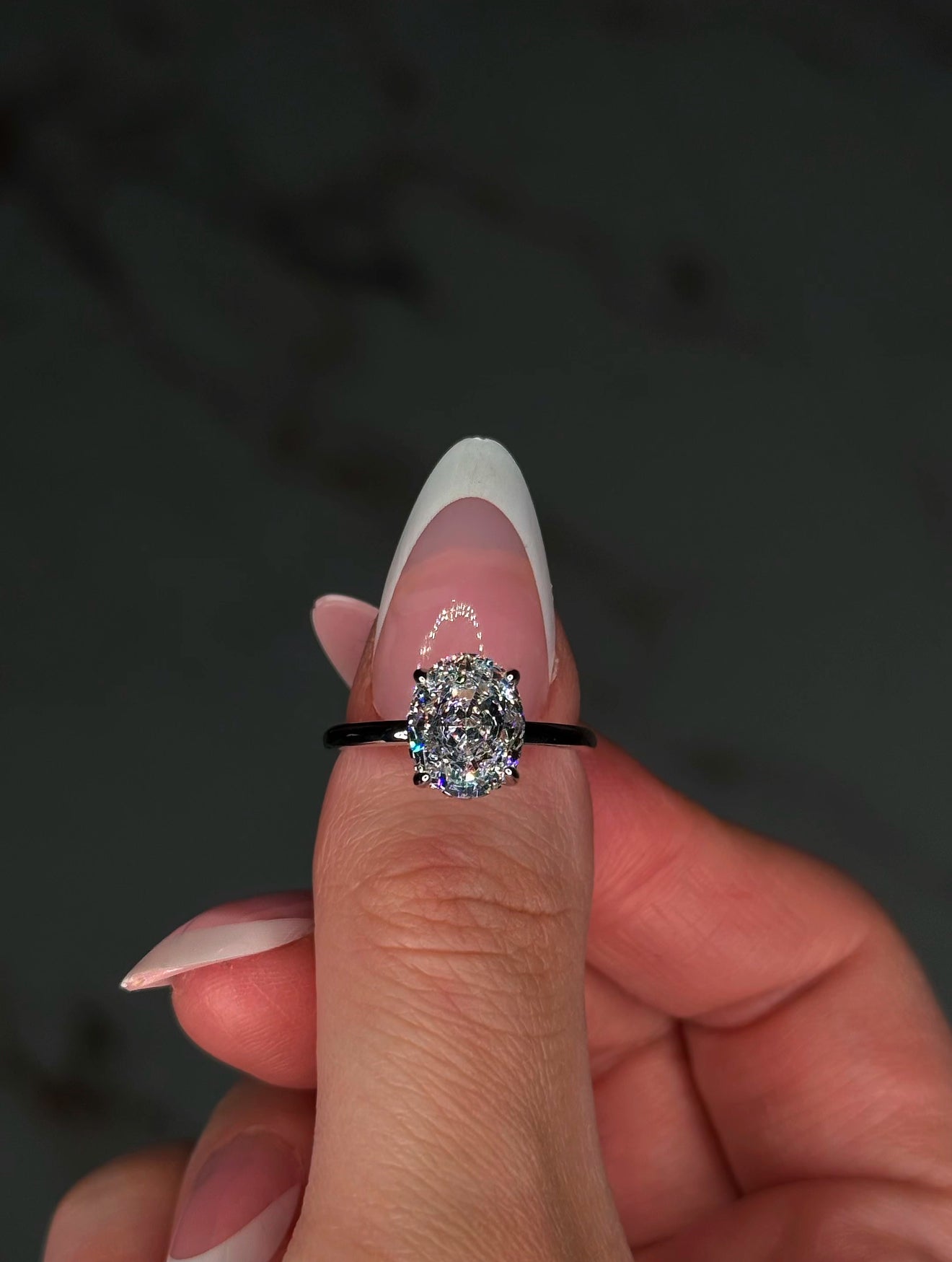 Manhattan - 3 Carat Oval