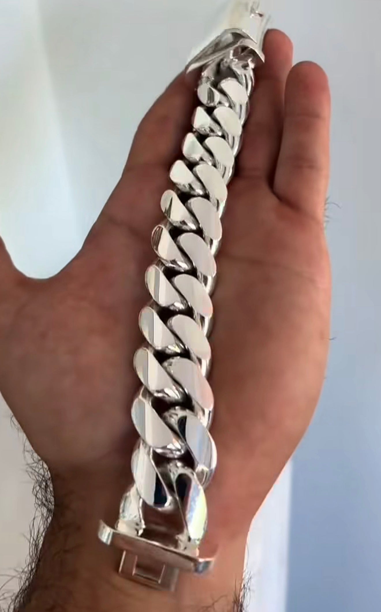.925 Silver 18MM 24” Miami Cuban Link Chain (Custom Box Clasp)